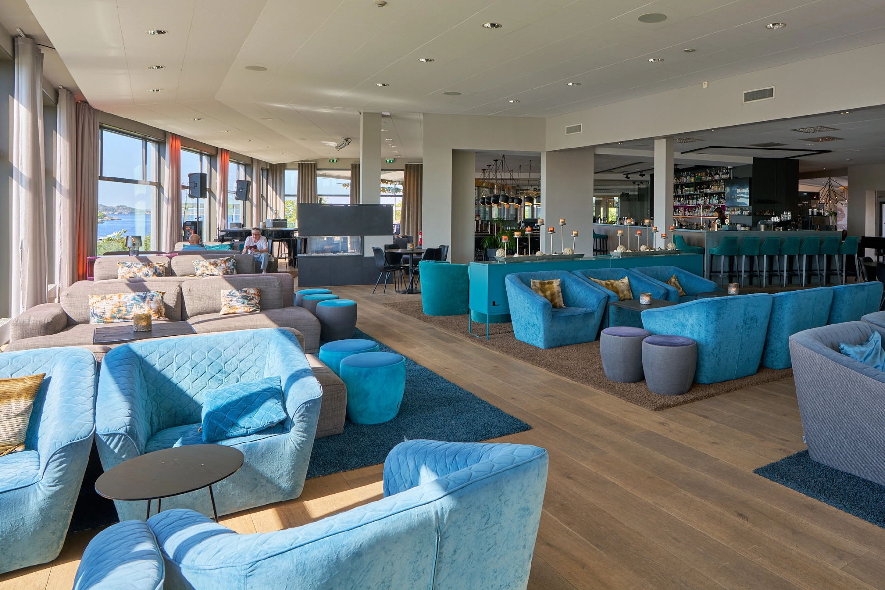 Lounge_1.jpg