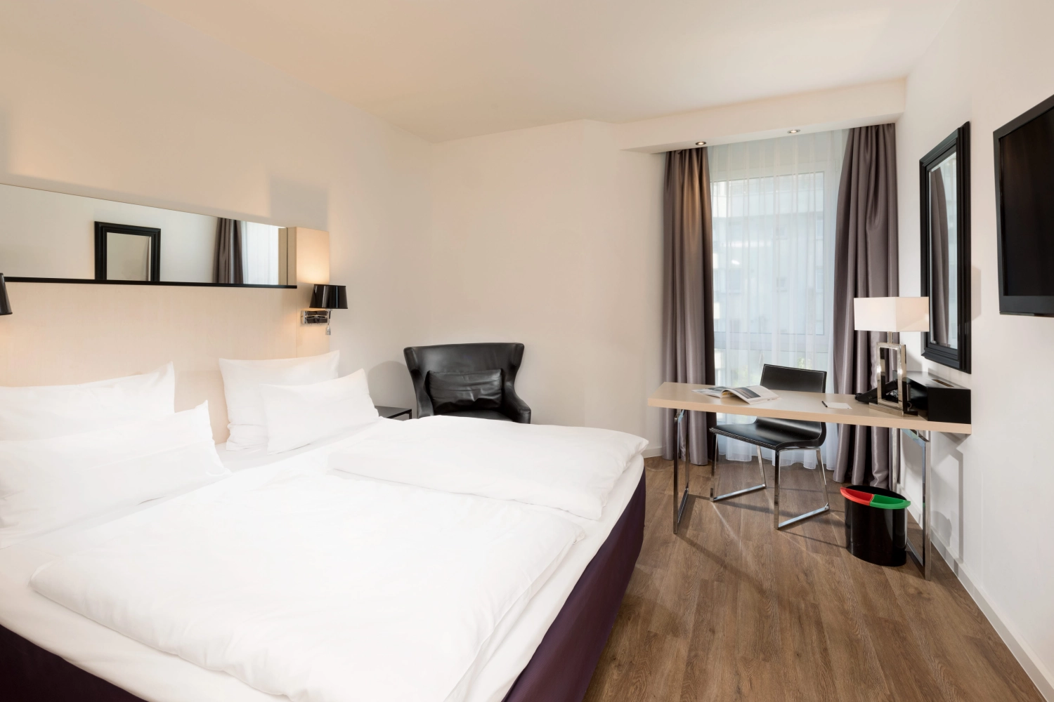 Scandic_Berlin Kurfürstendamm_Room_Standard_TR.jpg