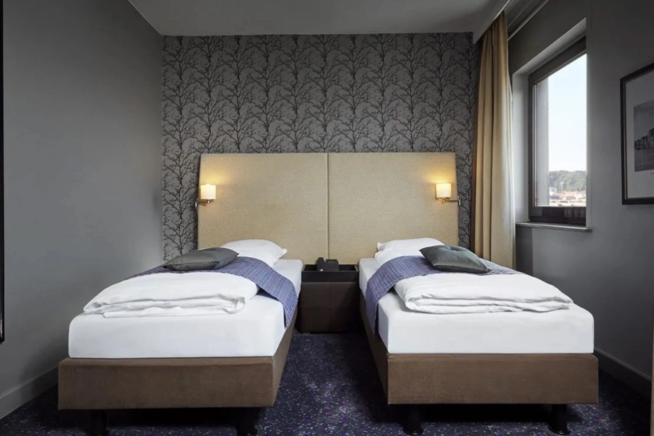 Captain dobbeltrom.jpg