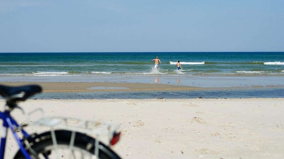 Sykkel på stranden.jpg