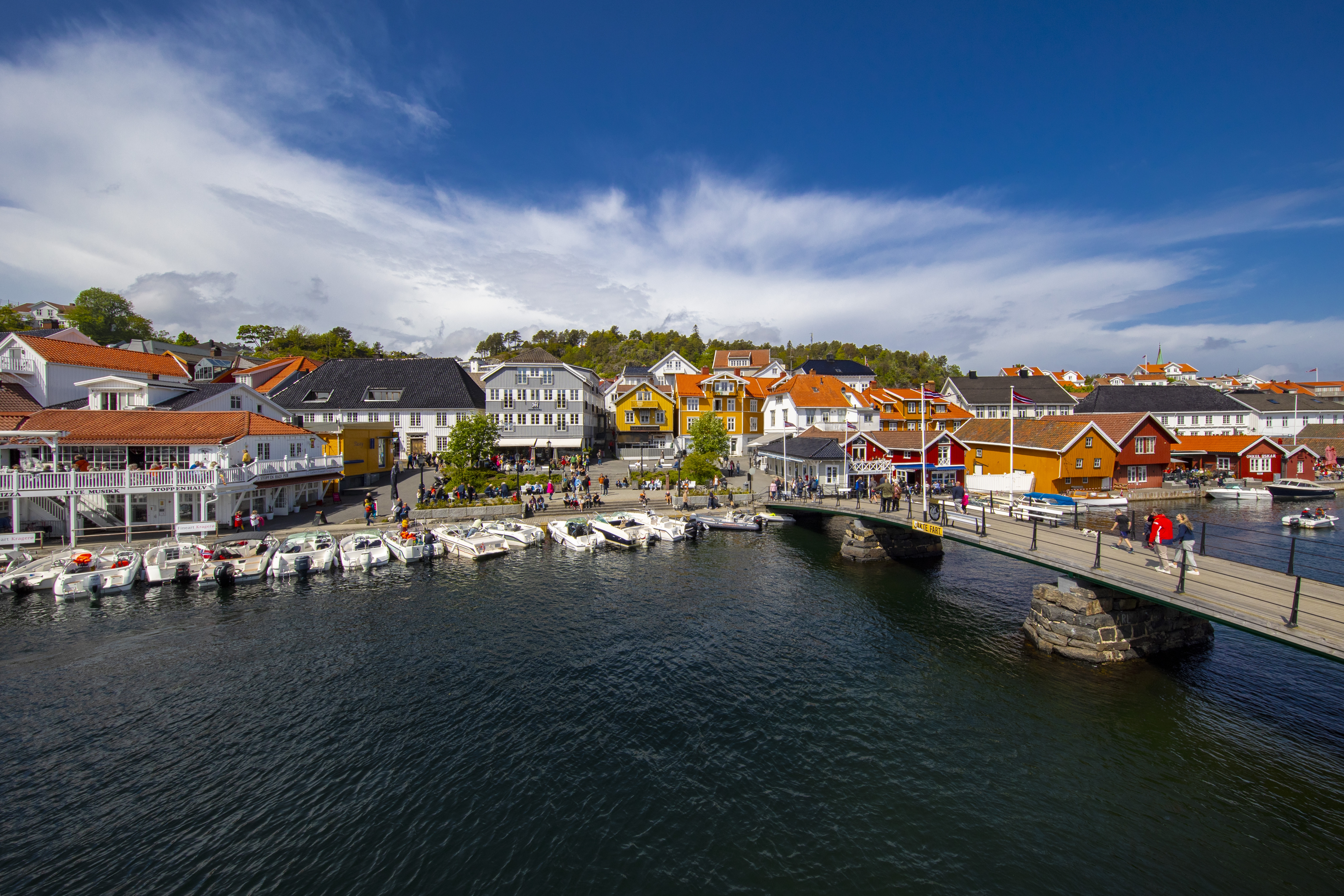Kragerø sentrum bybrua stoppen.jpg